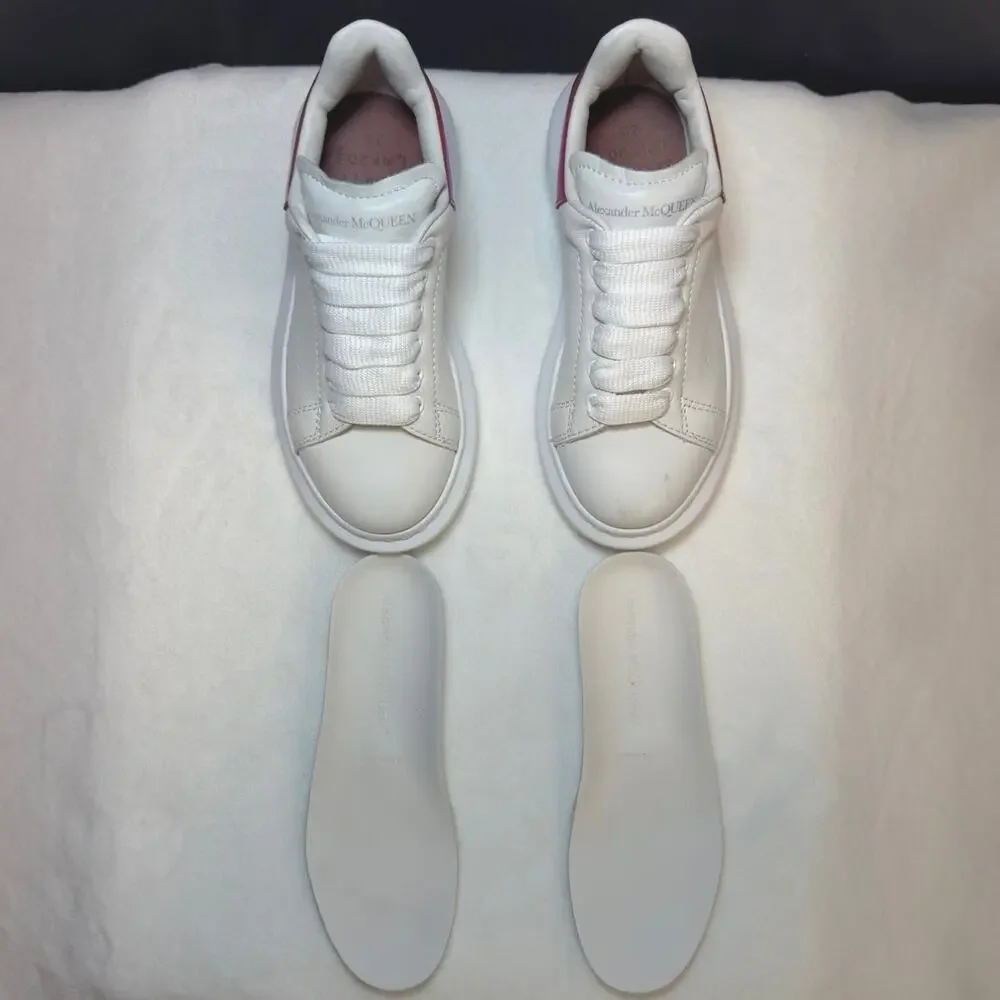 Alexander McQueen Molly Oversized 'White Hologram' | 9C/25eu